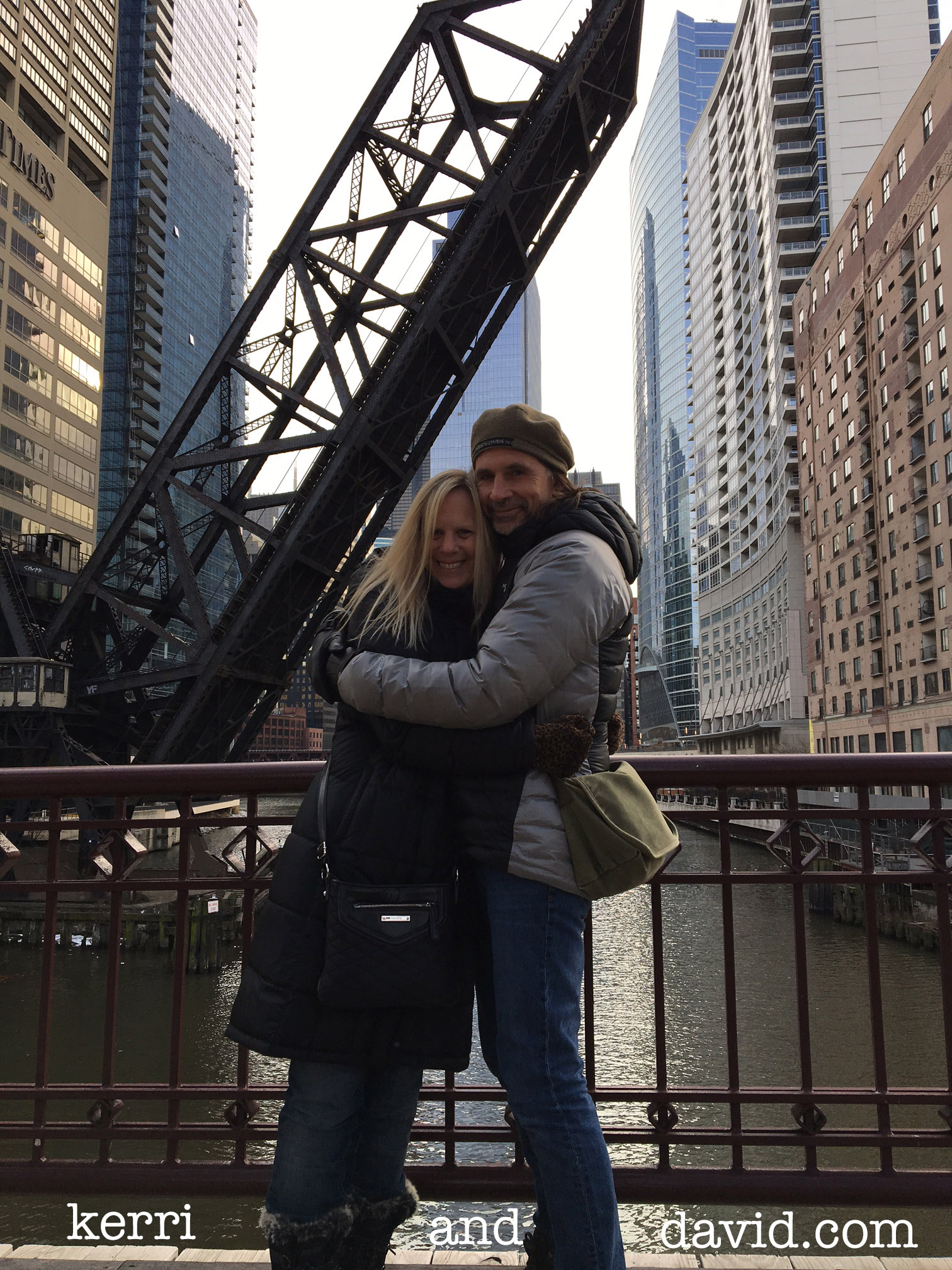 chicago river website box copy